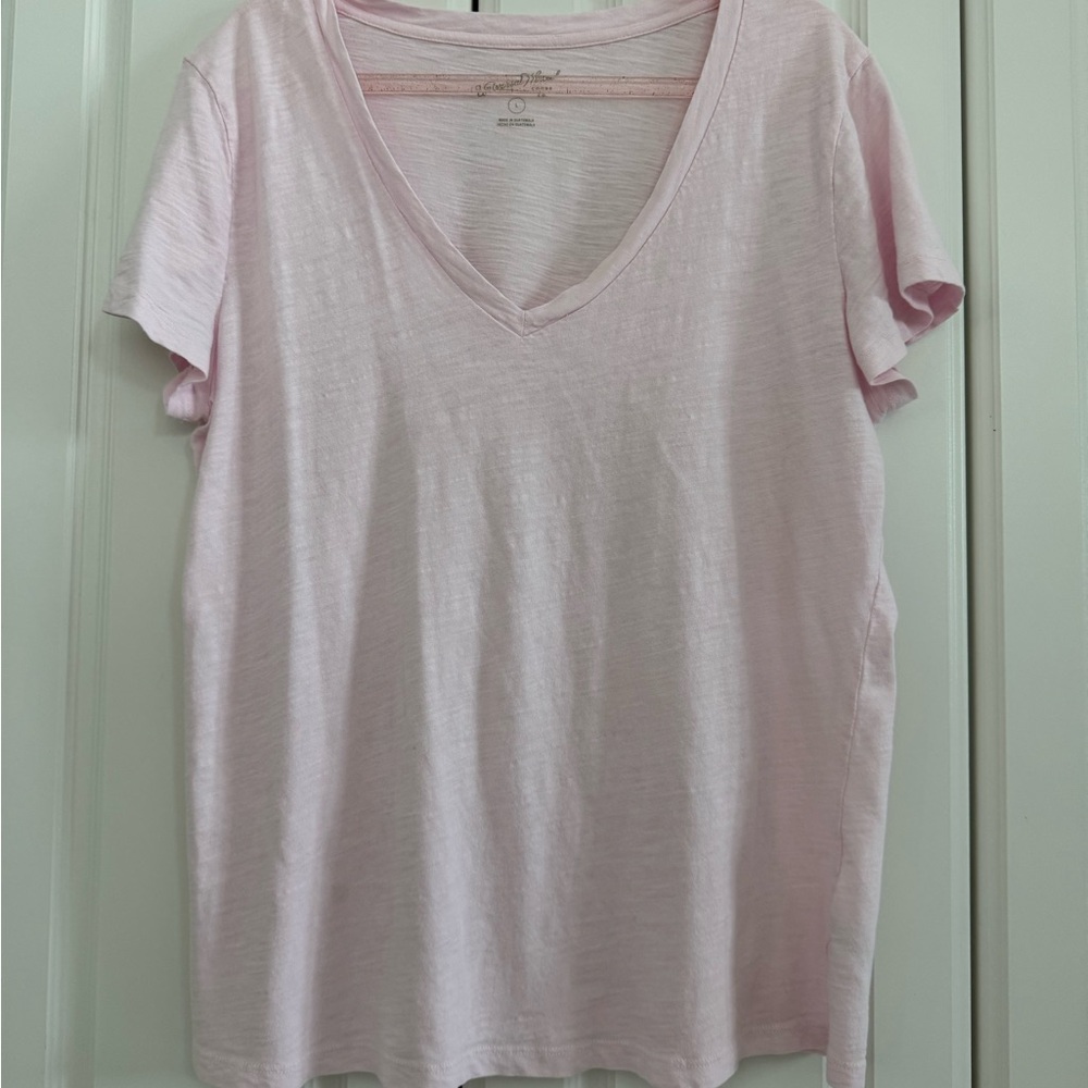 🦩Women's Pink V-Neck T-Shirt 100 % COTTON